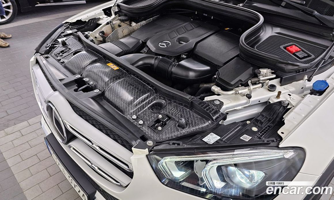 Mercedes Benz GLE-Class GLE300d 4MATIC