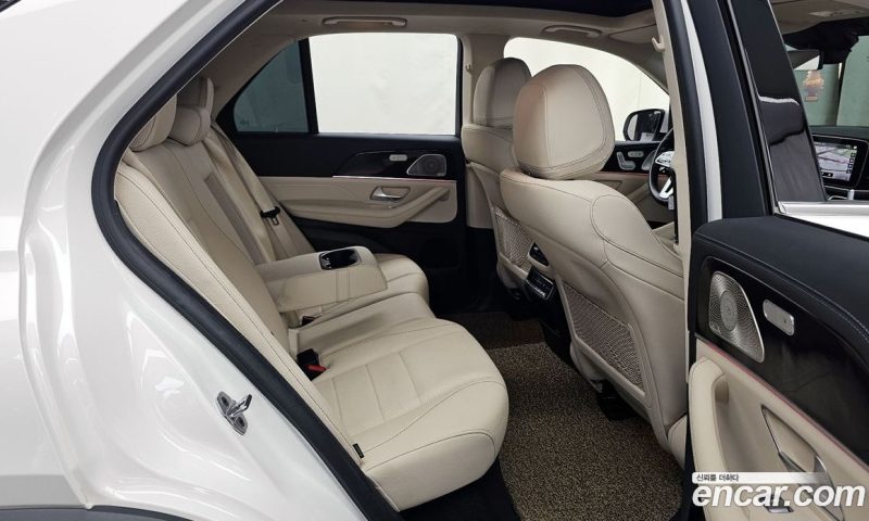 Mercedes Benz GLE-Class GLE300d 4MATIC