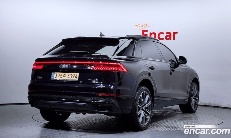 Audi Q8 55 TFSI Quattro Premium