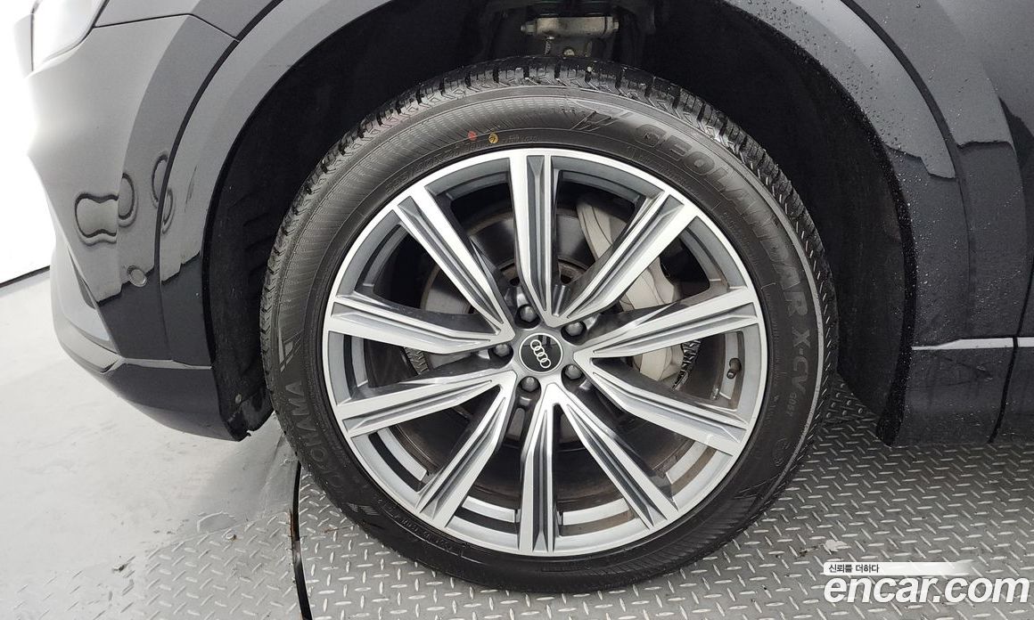 Audi Q8 55 TFSI Quattro Premium
