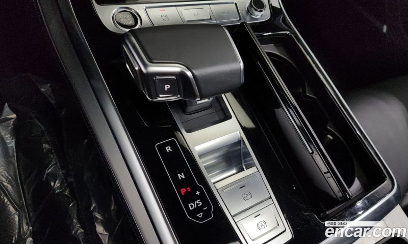 Audi Q8 55 TFSI Quattro Premium
