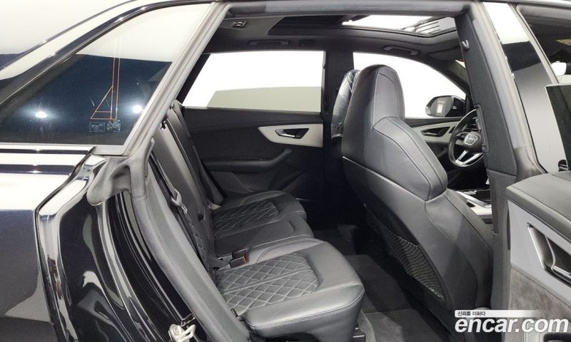 Audi Q8 55 TFSI Quattro Premium
