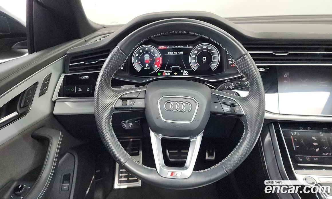Audi Q8 55 TFSI Quattro Premium