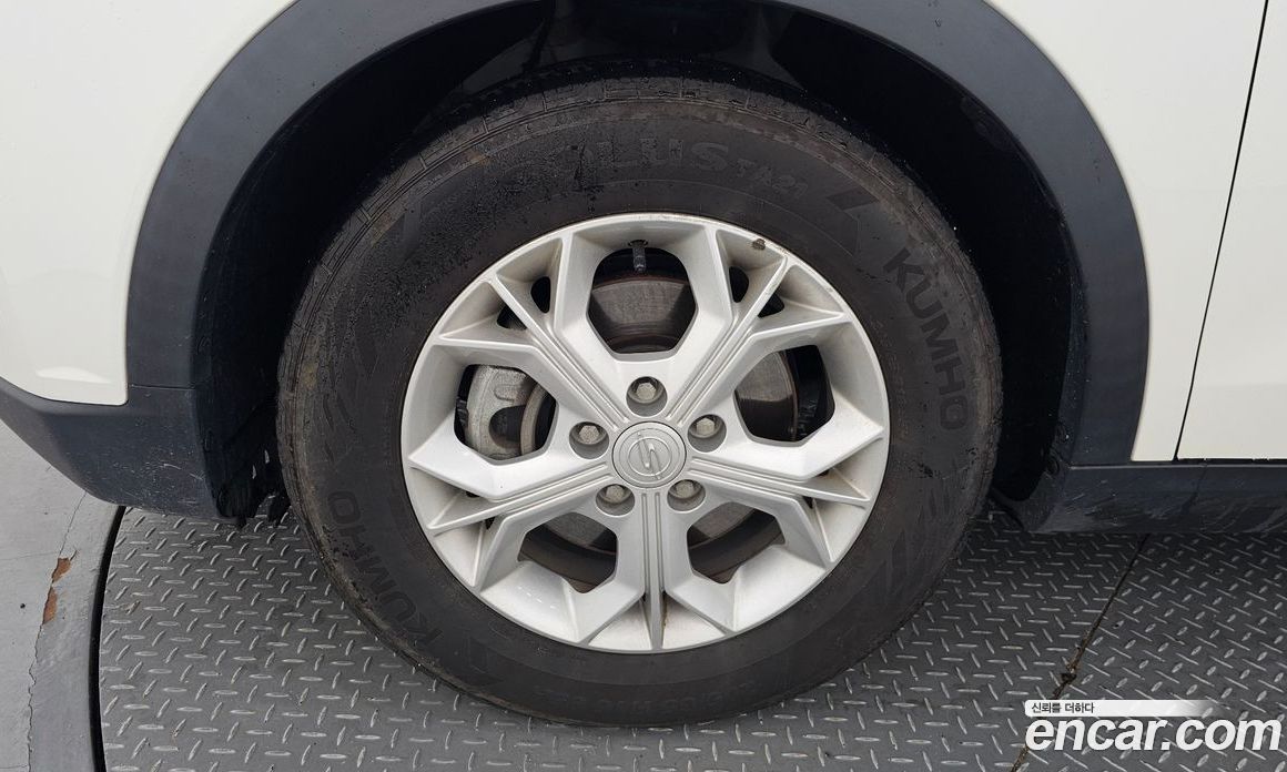 SsangYong Tivoli Gasoline 1.5 2WD