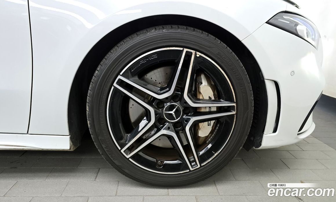 Mercedes Benz A-Class AMG A35 4MATIC Sedan