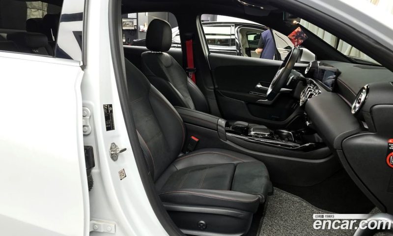 Mercedes Benz A-Class AMG A35 4MATIC Sedan