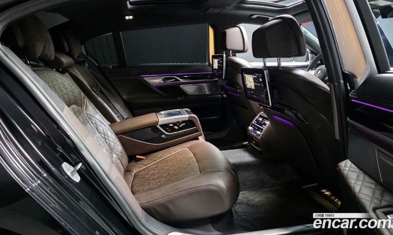 BMW 7-Series 740Li xDrive M Sport Package