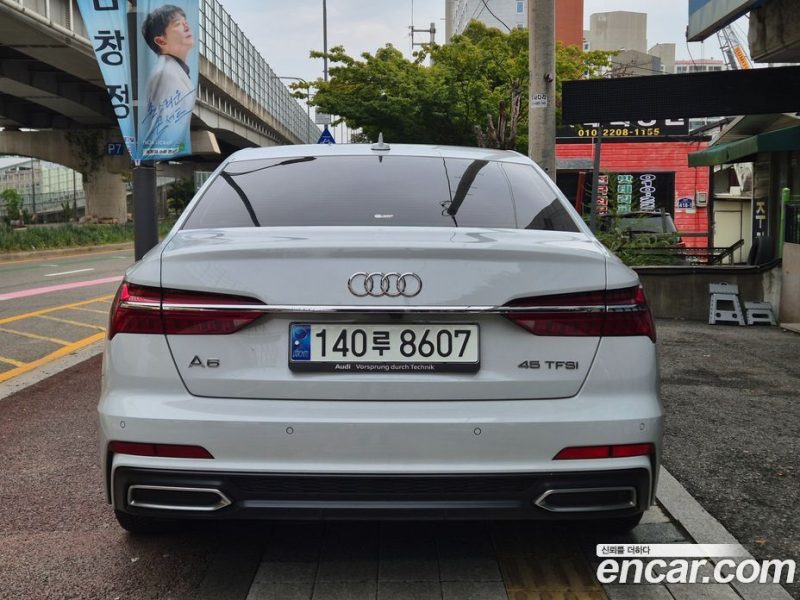 Audi A6 45 TFSI Premium
