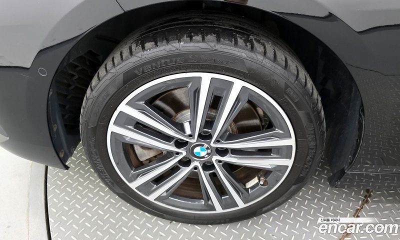 BMW 2-Series i220 Advantage