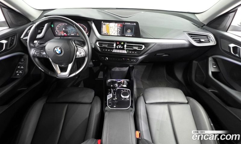 BMW 2-Series i220 Advantage