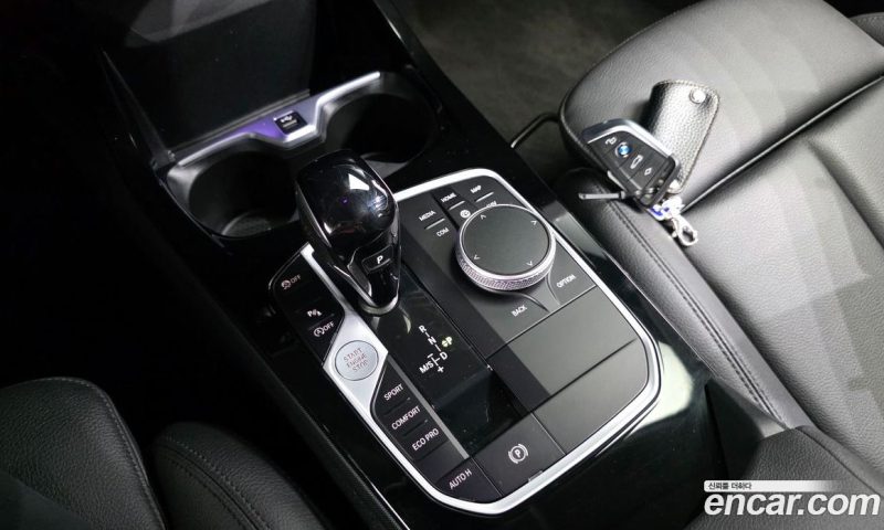 BMW 2-Series i220 Advantage