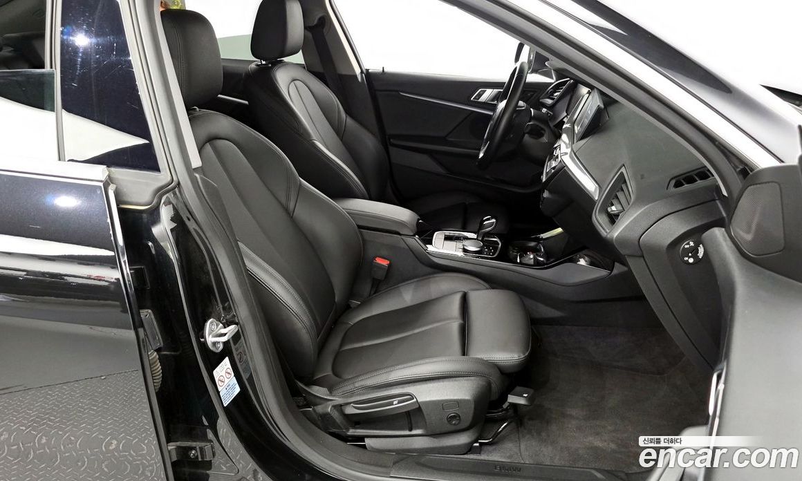 BMW 2-Series i220 Advantage