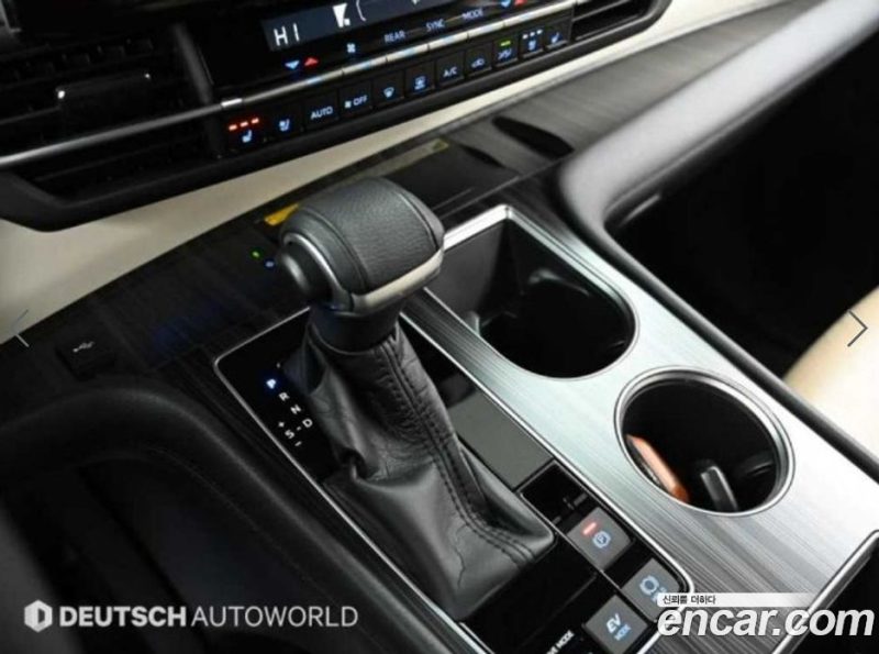 Toyota Sienna 2.5 Hybrid 2WD