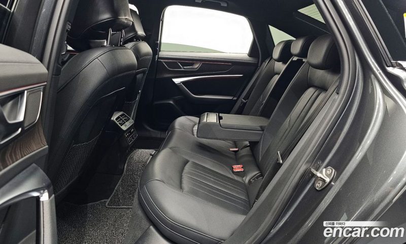 Audi A6 45 TFSI Quattro Premium