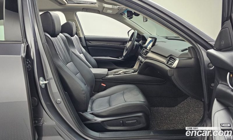 Honda Accord 2.0 Hybrid Touring