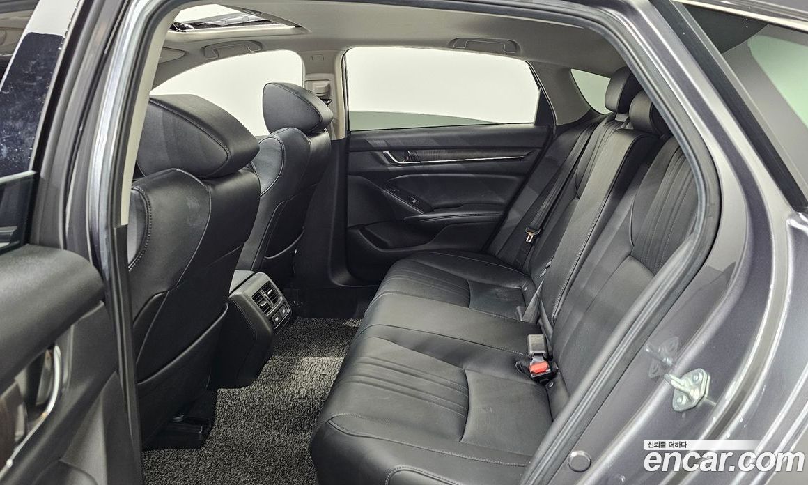 Honda Accord 2.0 Hybrid Touring