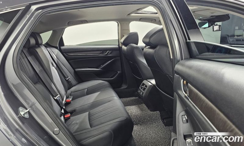 Honda Accord 2.0 Hybrid Touring