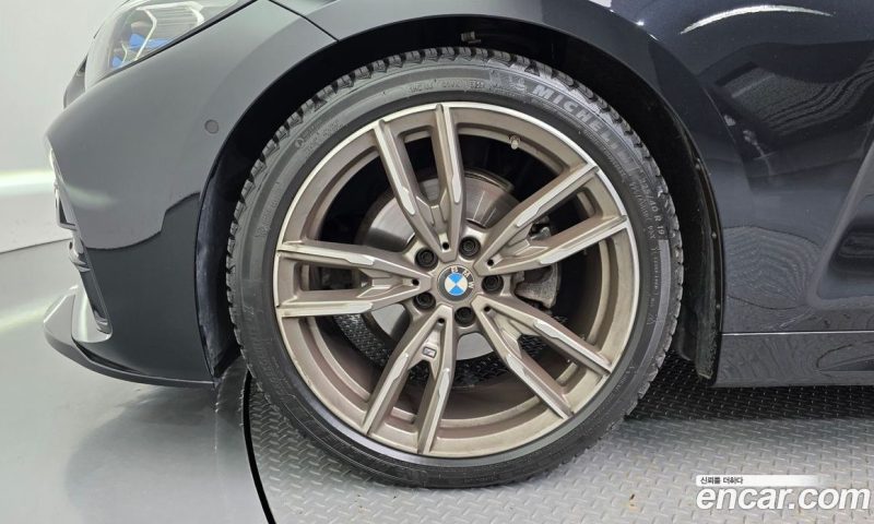 BMW 4-Series i420 M Sport Convertible