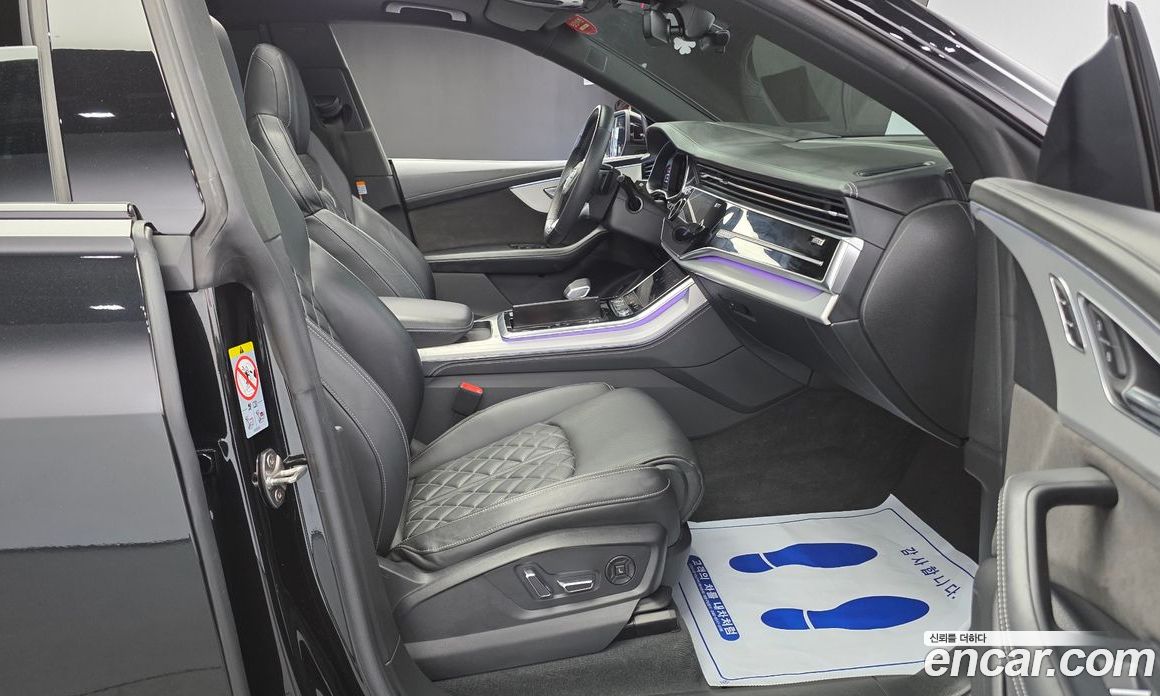 Audi Q8 55 TFSI Quattro Premium