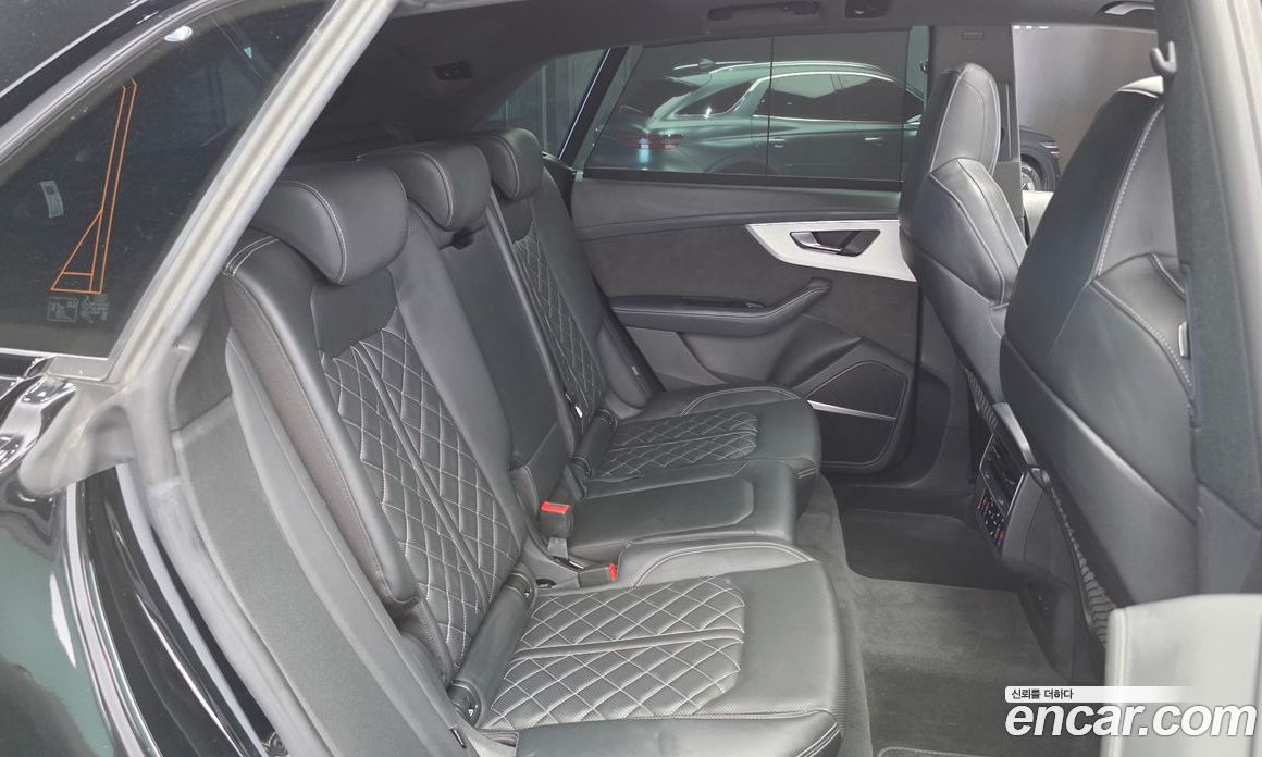 Audi Q8 55 TFSI Quattro Premium
