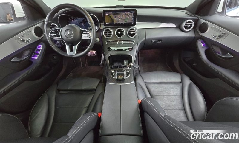 Mercedes Benz C-Class C200 AMG Line