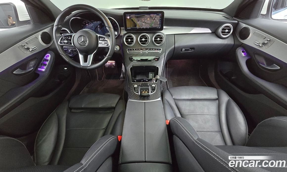 Mercedes Benz C-Class C200 AMG Line