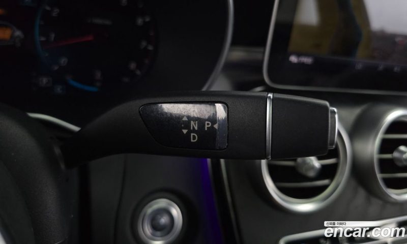 Mercedes Benz C-Class C200 AMG Line