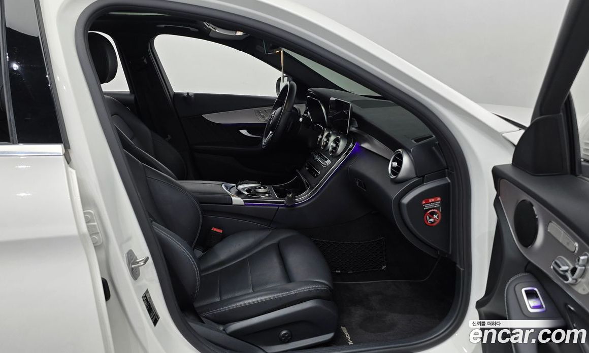 Mercedes Benz C-Class C200 AMG Line