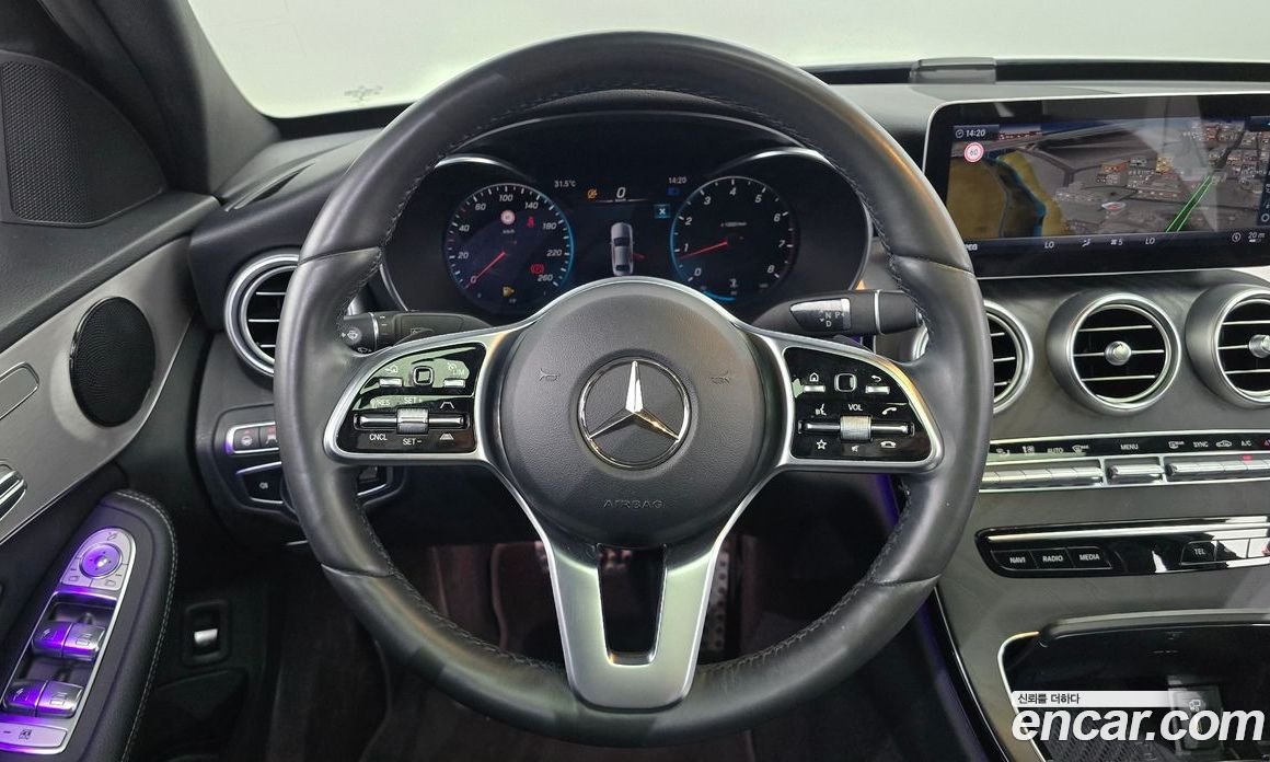 Mercedes Benz C-Class C200 AMG Line