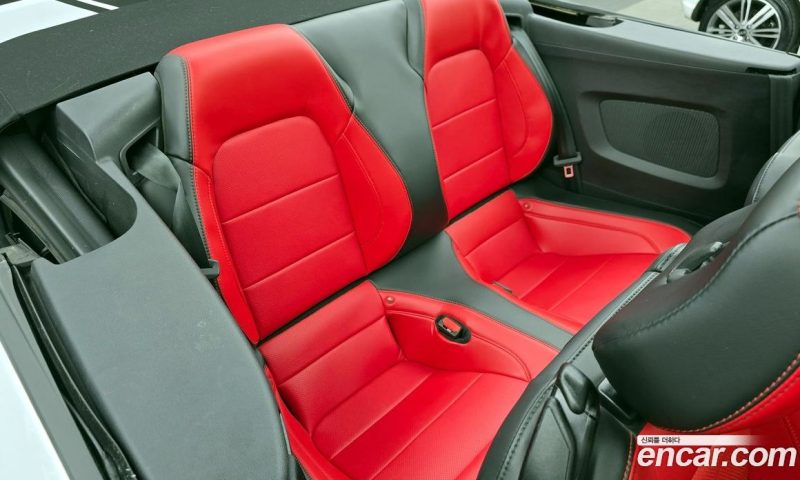 Ford Mustang Convertible