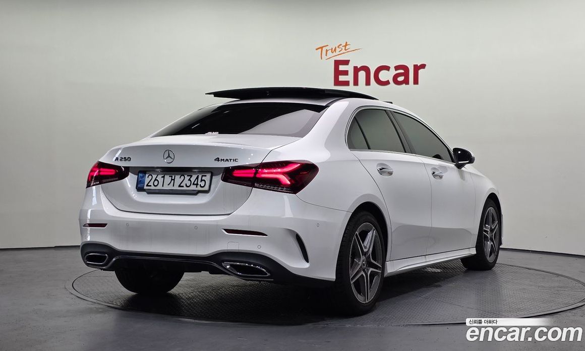 Mercedes Benz A-Class A250 4MATIC Sedan