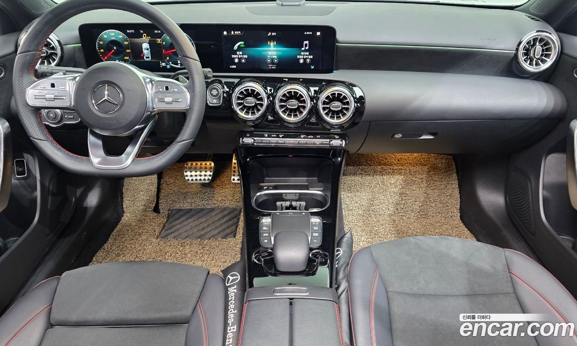 Mercedes Benz A-Class A250 4MATIC Sedan