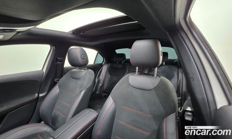 Mercedes Benz A-Class A250 4MATIC Sedan