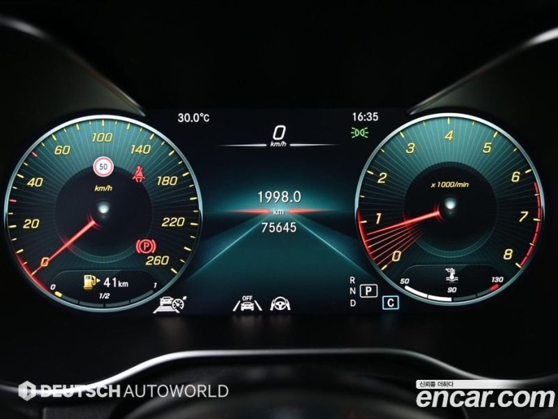 Mercedes Benz C-Class C200 Coupe