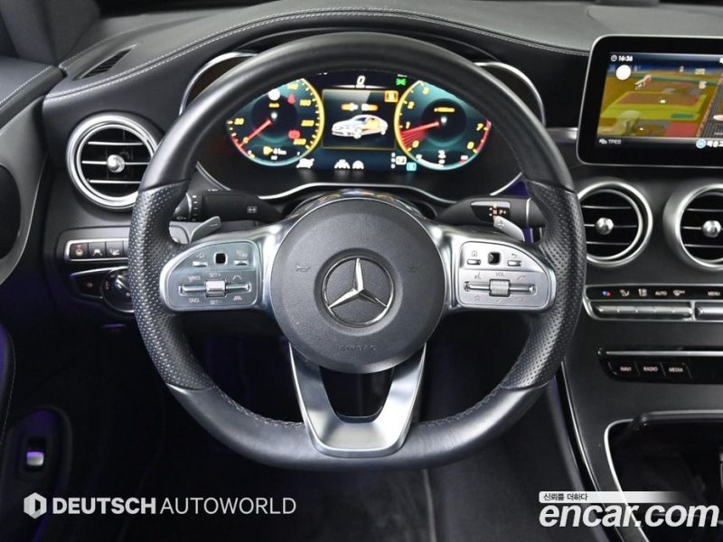 Mercedes Benz C-Class C200 Coupe