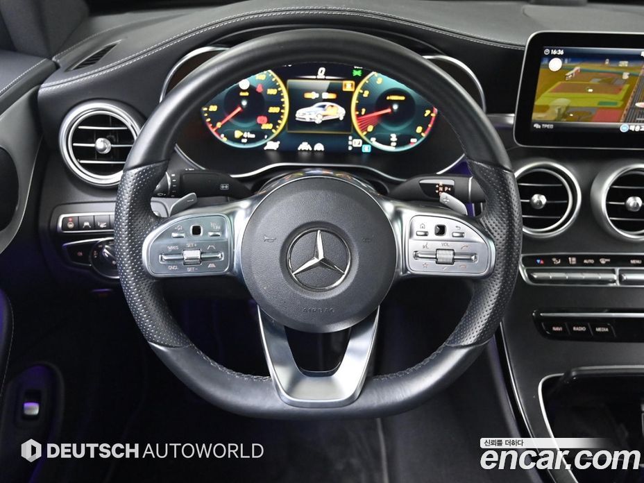 Mercedes Benz C-Class C200 Coupe