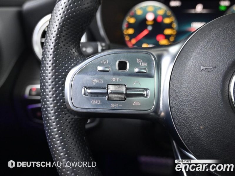 Mercedes Benz C-Class C200 Coupe