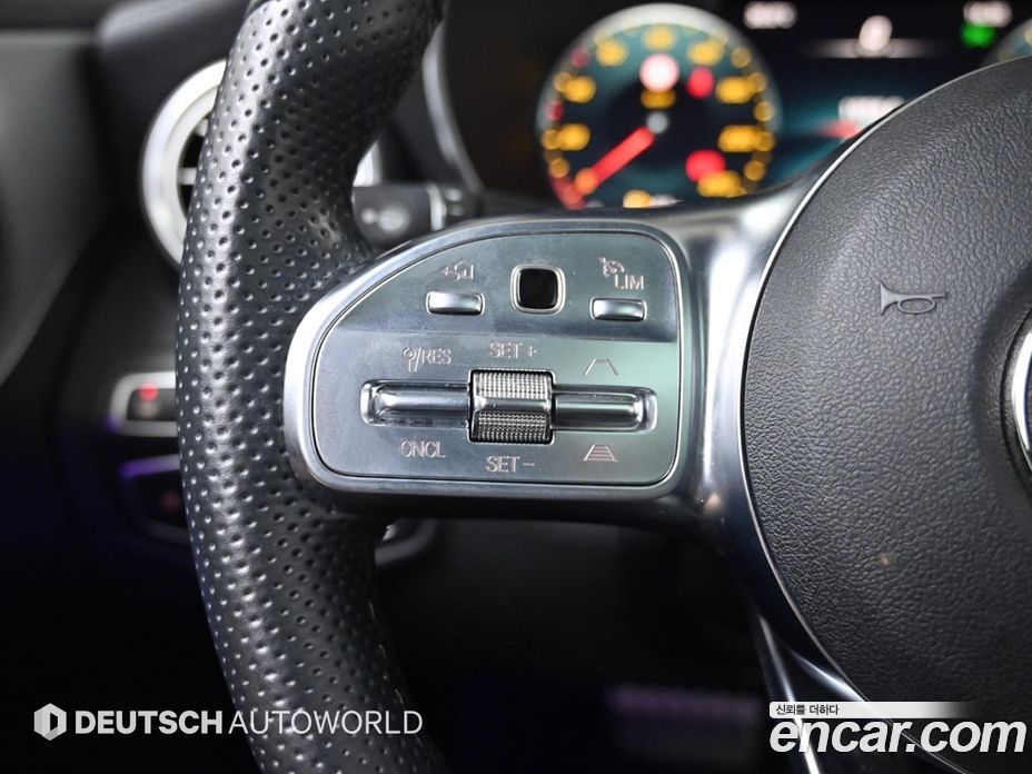 Mercedes Benz C-Class C200 Coupe