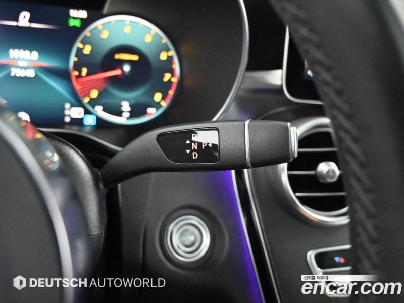 Mercedes Benz C-Class C200 Coupe