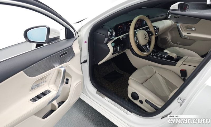 Mercedes Benz A-Class A220 Sedan