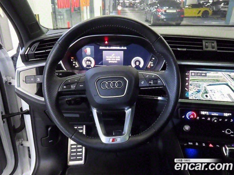 Audi Q3 35 TDI Premium Sportback