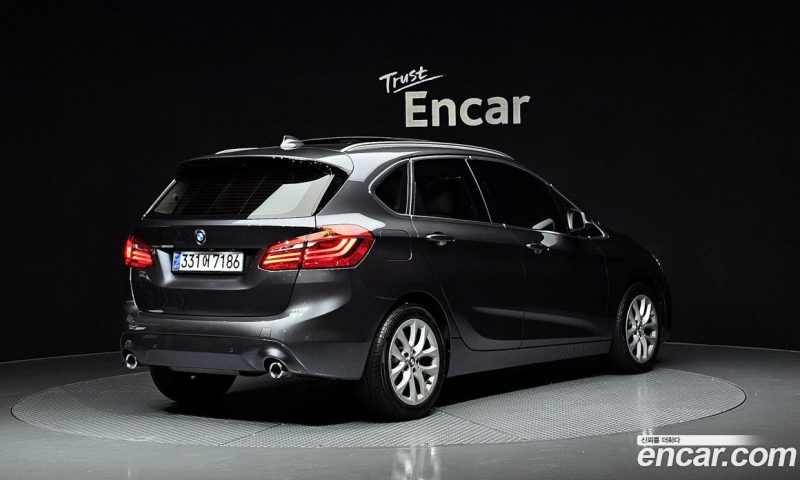 BMW 2-Series Advantage