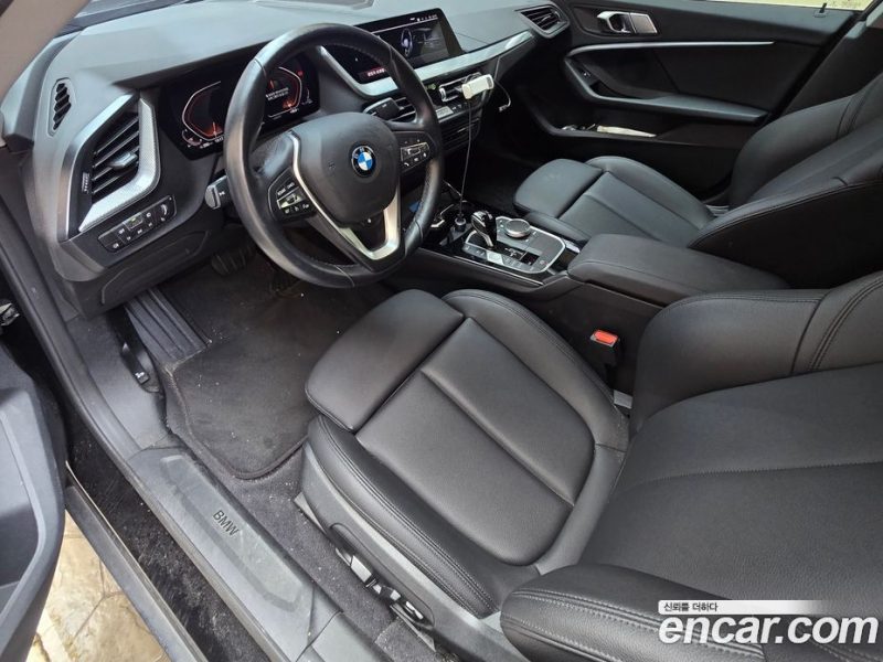 BMW 2-Series i220 Advantage