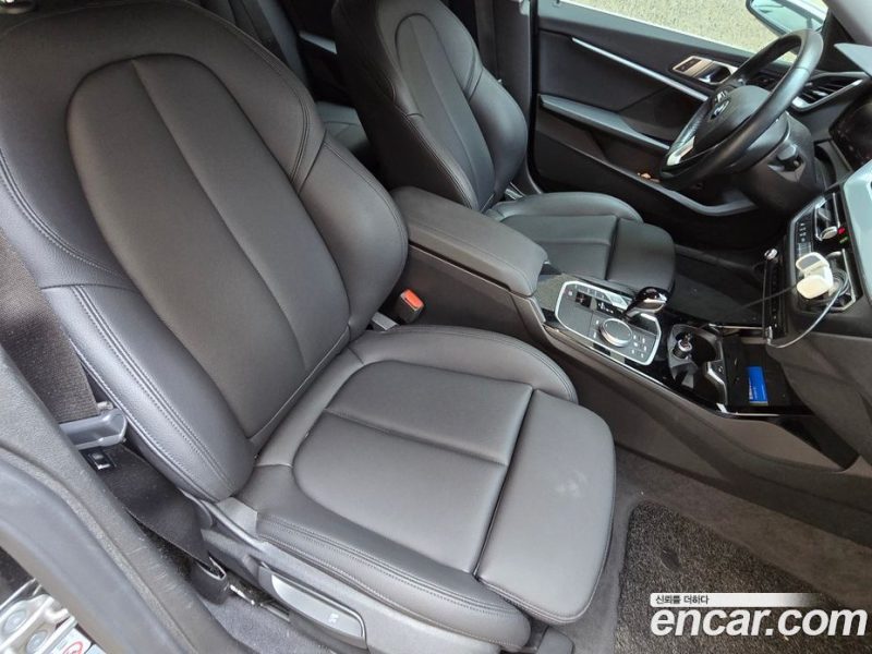 BMW 2-Series i220 Advantage