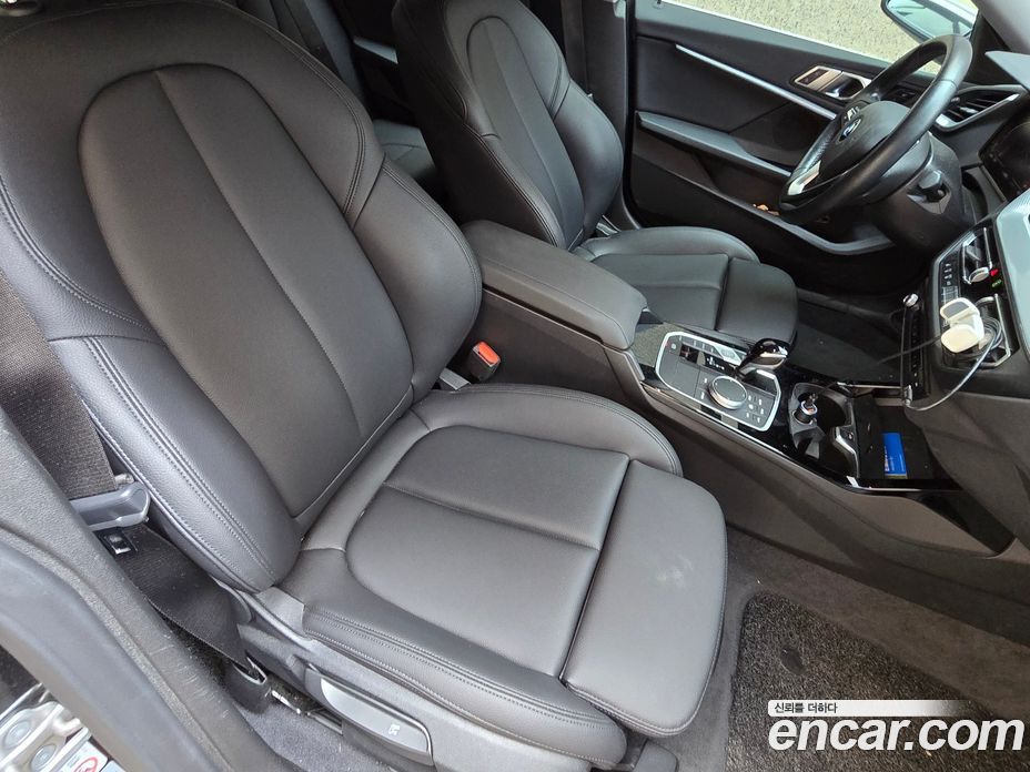 BMW 2-Series i220 Advantage