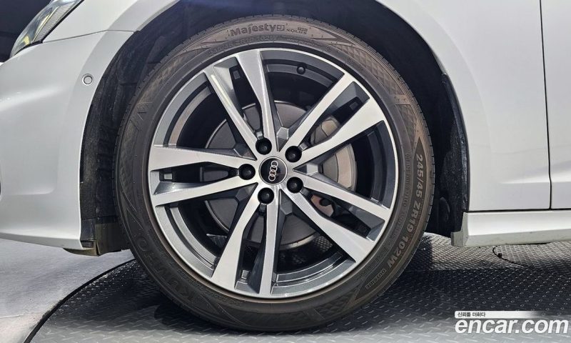 Audi A6 45 TFSI Quattro Premium