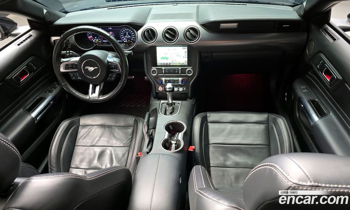 Ford Mustang Convertible