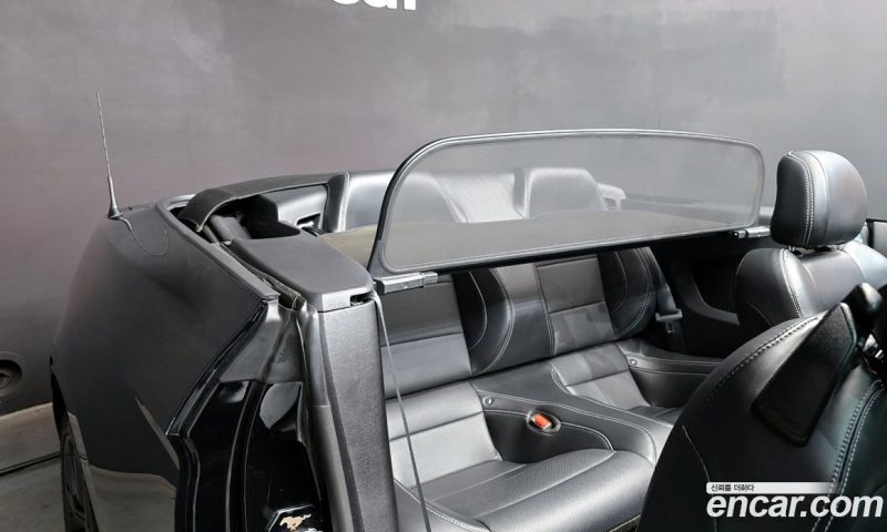 Ford Mustang Convertible