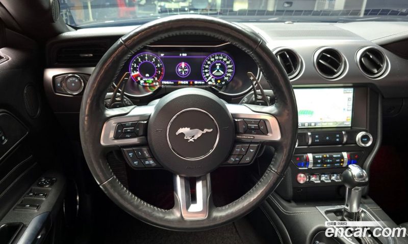Ford Mustang Convertible