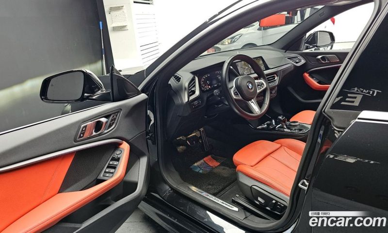 BMW 2-Series M235i xDrive